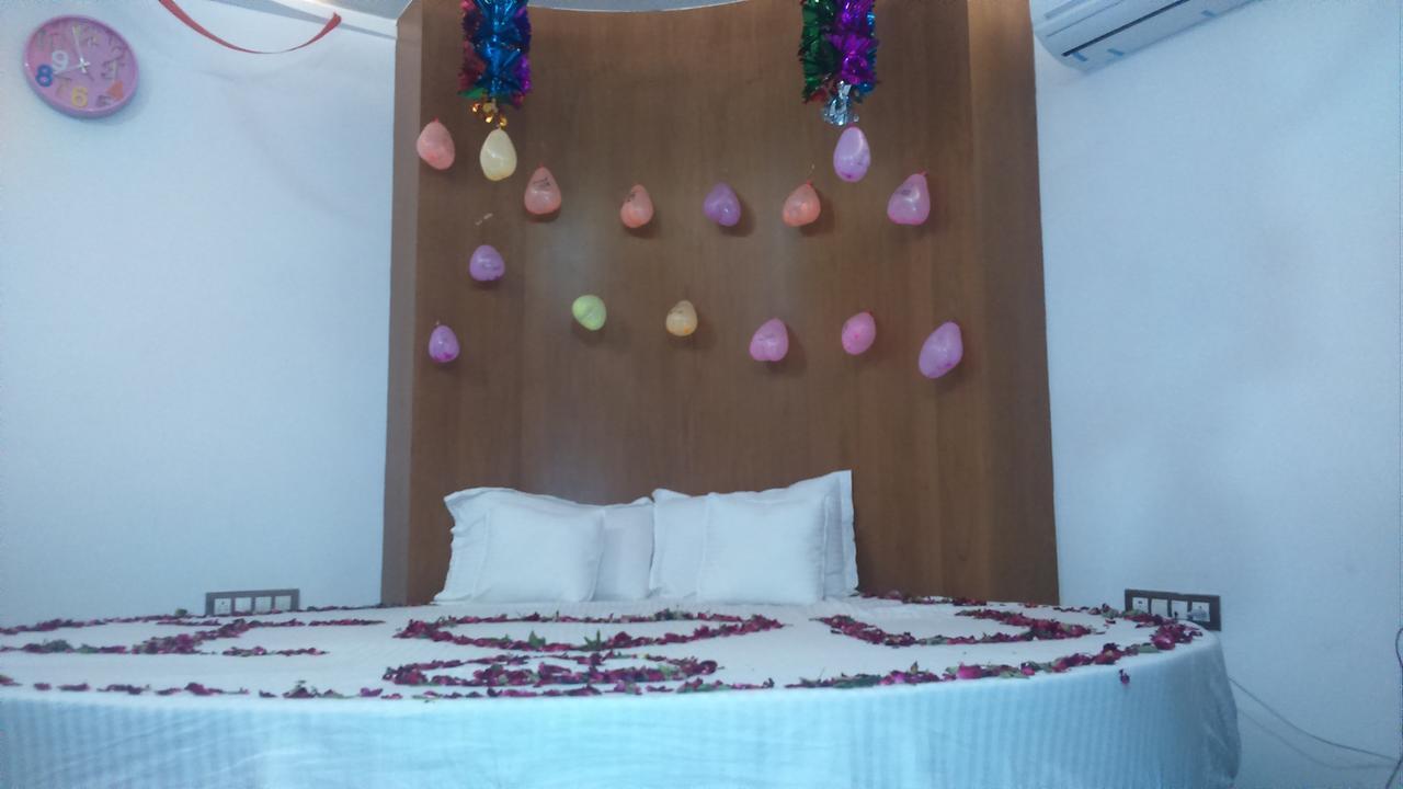 Sankeshvar Hotel The Grand Parshwanath מראה חיצוני תמונה