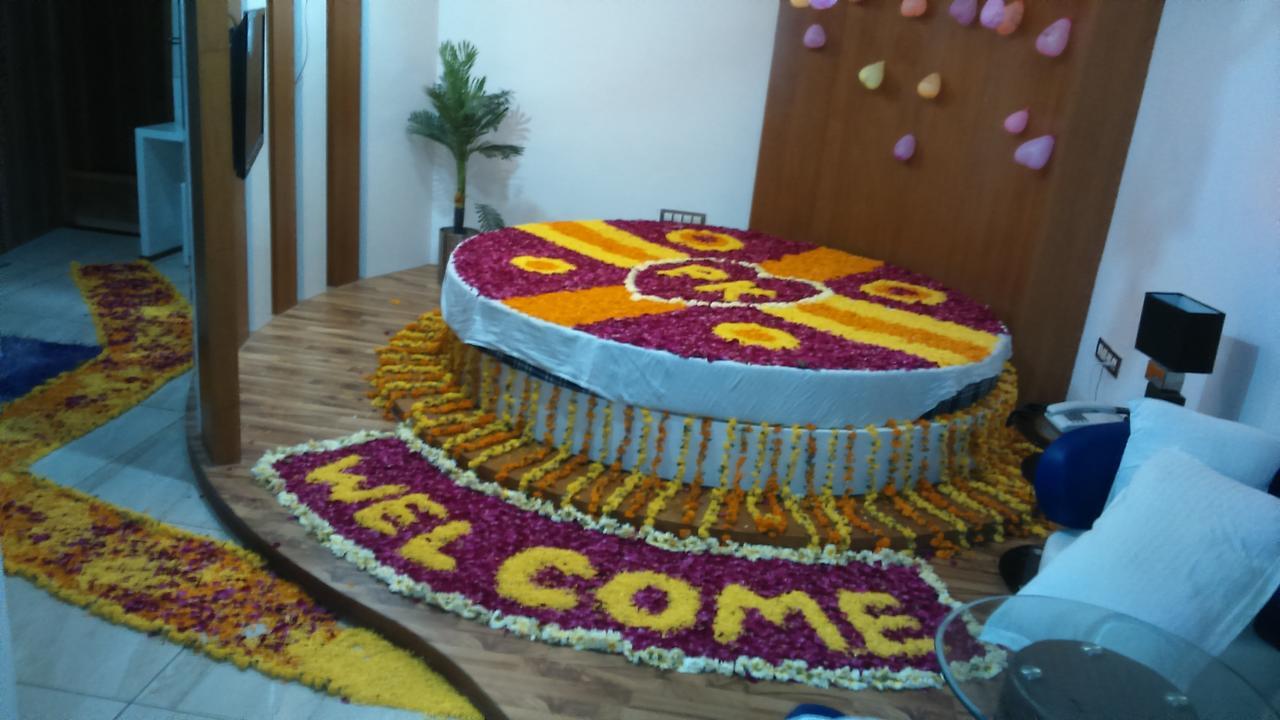 Sankeshvar Hotel The Grand Parshwanath מראה חיצוני תמונה