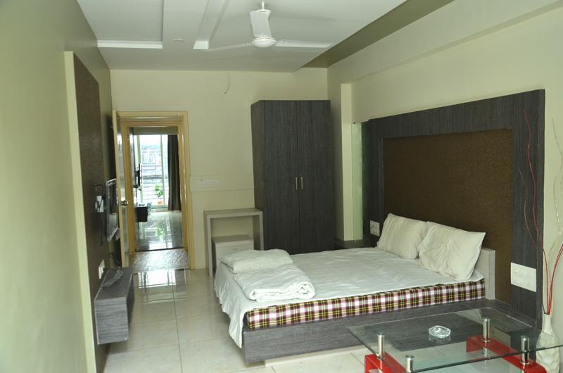 Sankeshvar Hotel The Grand Parshwanath מראה חיצוני תמונה