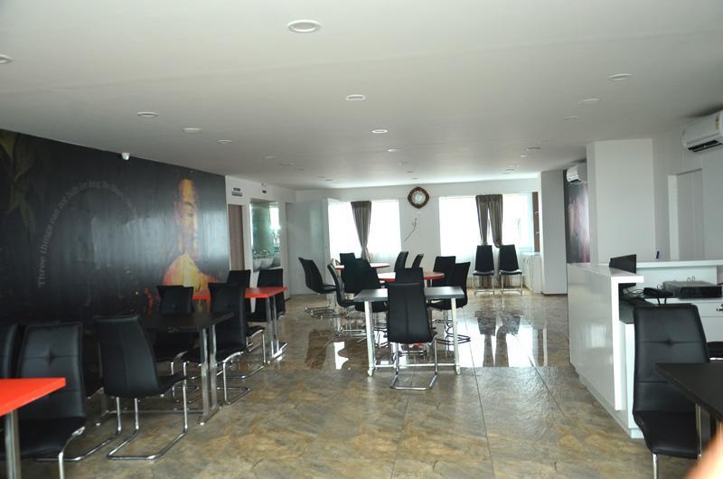 Sankeshvar Hotel The Grand Parshwanath מראה חיצוני תמונה